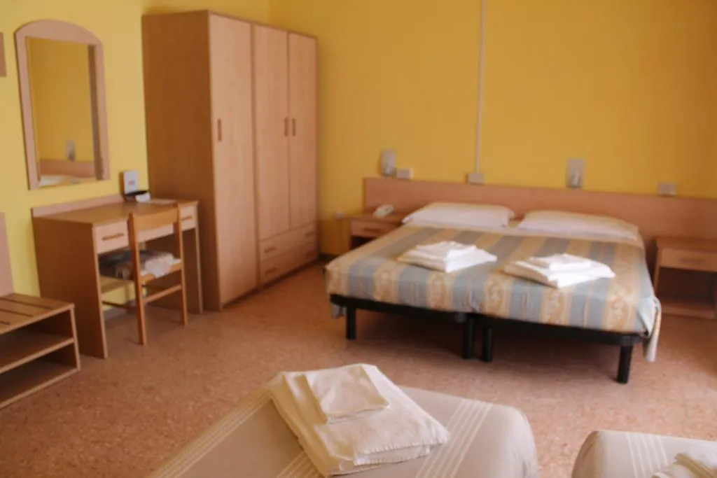 Hotel Ninfea Cervia 2*,